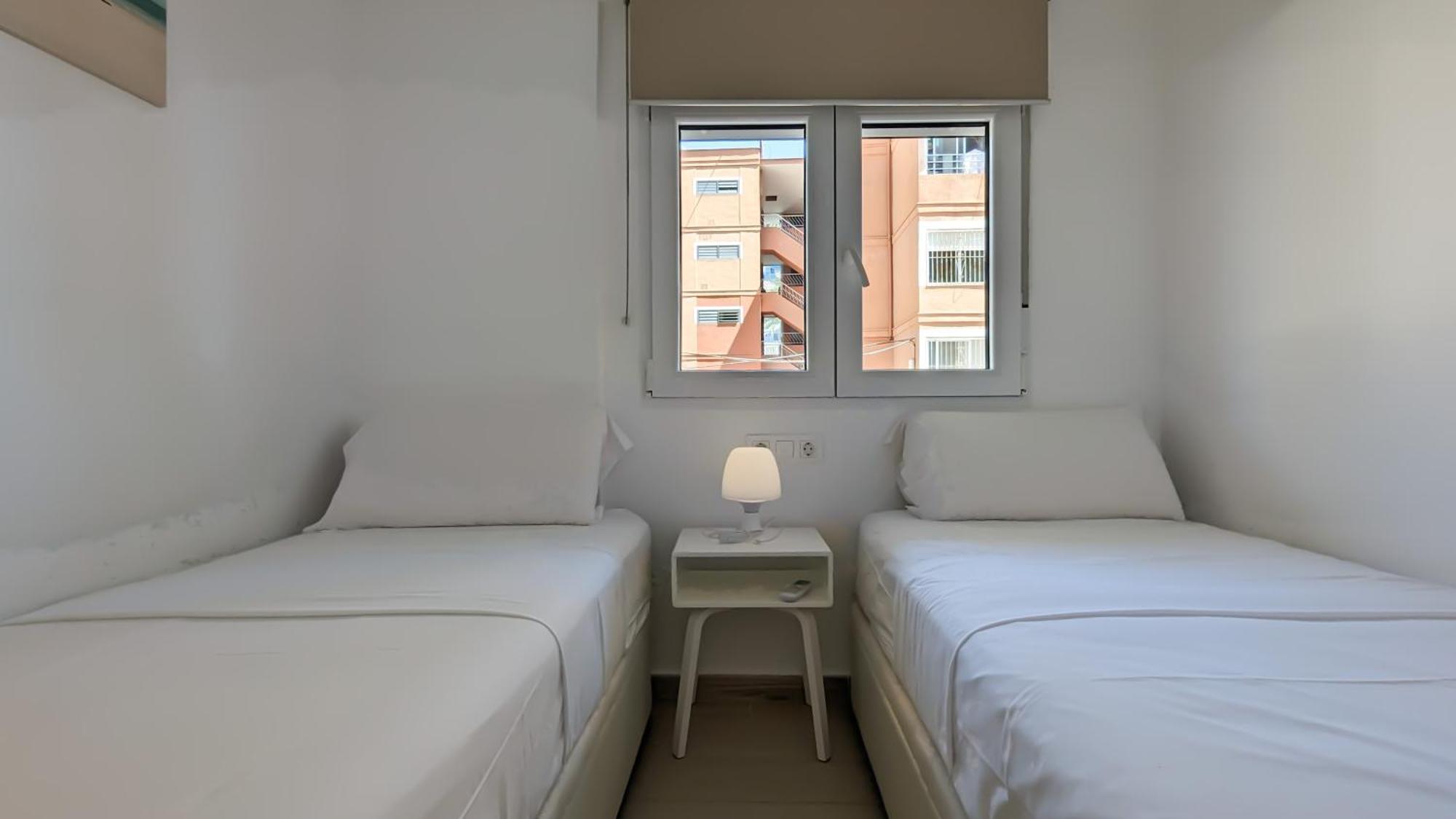 Esmeralda Sea Front Apartment ベニドルム エクステリア 写真