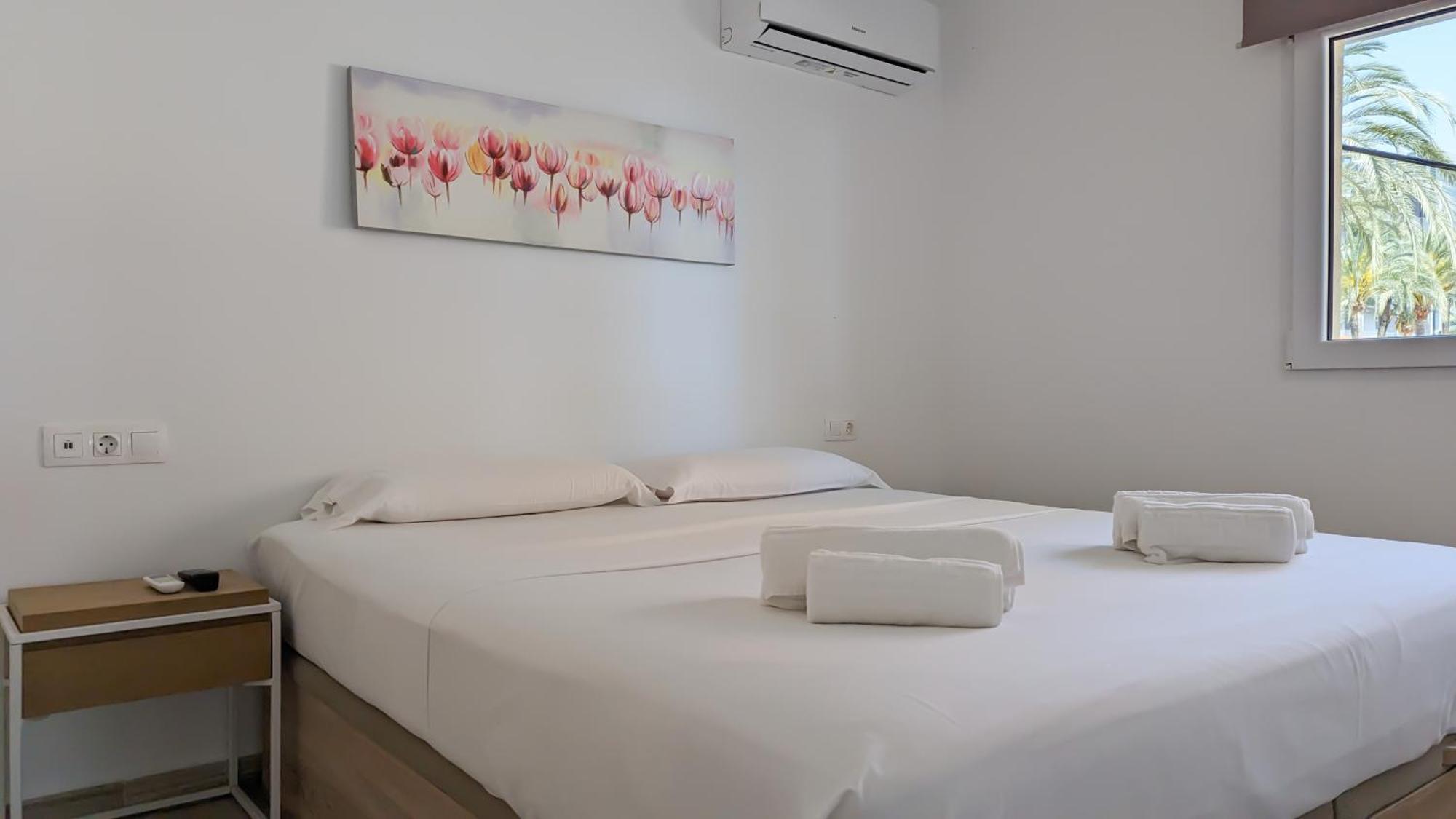 Esmeralda Sea Front Apartment ベニドルム エクステリア 写真